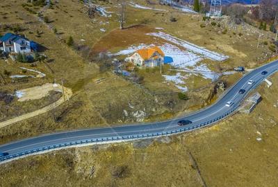 Teren de 985 mp, în Fundata - 9