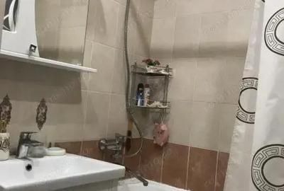 Garsonieră în P-ța Universității