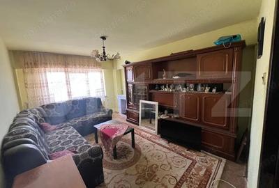 Apartament 2 camere decomandat, zona Craiovita Noua - Niela - 1