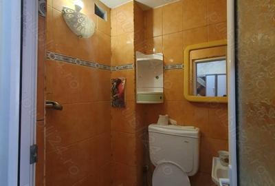 Garsonieră decomandată în Central - 2