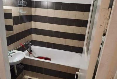 Garsonieră decomandată în Central - 8