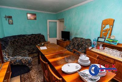Apartament cu 3 camere decomandat în Piața Nouă - 5