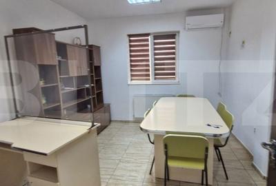Casă cu 4 camere cu Teren 5423 Mp în Petrești - 10