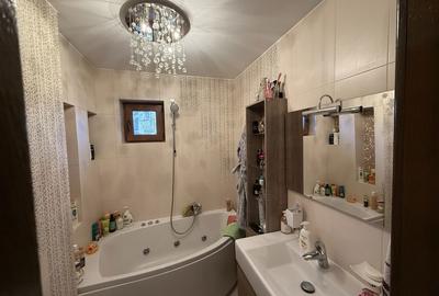 Apartament cu 3 camere în Liteni - 8