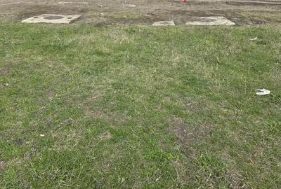 Teren de 703 mp, în Central - 3