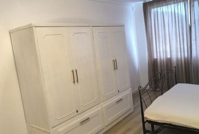 Garsonieră decomandată în Central - 2