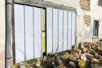 Casă cu 5 camere cu Canalizare în Caragiale - 4