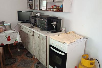 Casă cu 4 camere cu Teren 581 Mp în Gurahonț