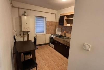 Podul de Fier-2 Camere Decomandat 50mp-bloc 81' - 5