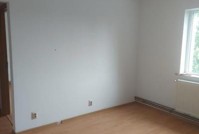 Apartament cu 2 camere semidecomandat în Ferentari - 2