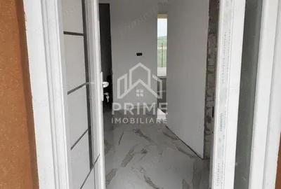 Casă cu 4 camere cu Teren 423 Mp în Micești - 1