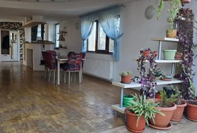 Casă cu 5 camere cu Teren 900 Mp în Zăvoi - 16