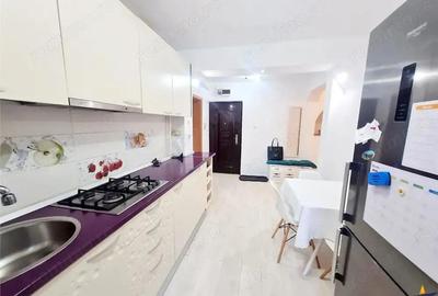 Apartament decomandat, suprafata generoasa, cu boxa si loc de parcare, Racadau
