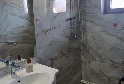 Casă cu Teren 385 Mp în Central - 1