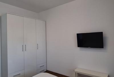 Apartament cu 2 camere semidecomandat în 13 Septembrie - 7