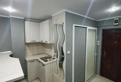 Garsonieră decomandată în Țiglina 1 - 8