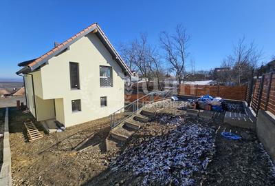 Casă individuală cu 4 camere cu Canalizare în Gheorghieni - 2