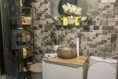 Casă cu 5 camere în Central - 5