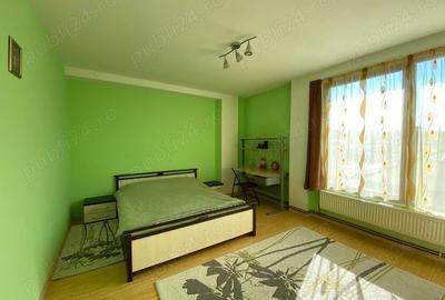 Casă cu 6 camere în Central