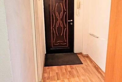 Apartament cu 2 camere decomandat în Valea Aurie