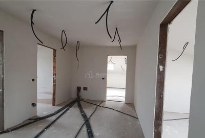 Casă cu 7 camere cu Teren 450 Mp în Moara - 11