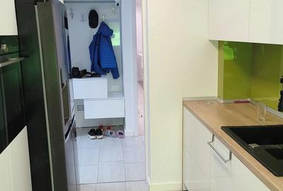 Apartament cu 4 camere decomandat în Central - 3