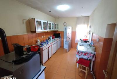 Casă cu 5 camere cu Teren 1800 Mp în Ciuchici - 18
