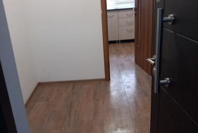 Apartament cu 2 camere semidecomandat în Berceni - 3