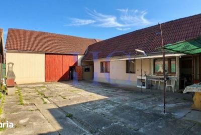 Casă cu 4 camere cu Teren 1622 Mp în Central - 15