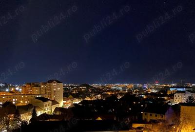 Particular ofer garsoniera (la baza Colinei Universitatii) - 1