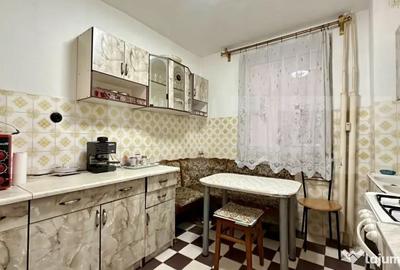 Apartament cu 3 camere decomandat, mobilat în Dacia