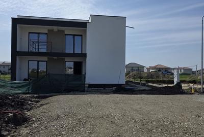 Apartament cu 3 camere decomandat în Moșnița Nouă - 8