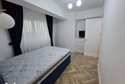 Apartament cu 3 camere decomandat în Mioriței - 10