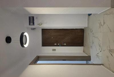 Apartament cu 3 camere decomandat în P-ța Victoriei - 1