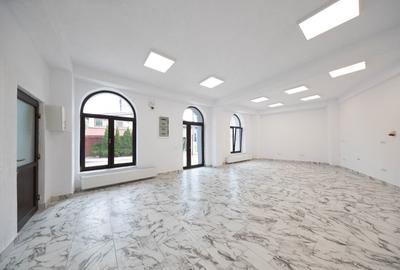 Spațiu comercial, de 52 mp, în Central - 5