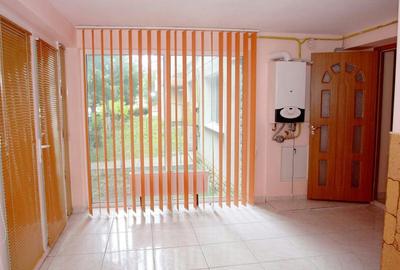 Apartament cu 2 camere decomandat în Central - 2