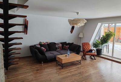 Casă cu 4 camere în 700 - 5