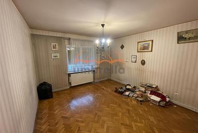 Apartament cu 3 camere decomandat în Central - 2