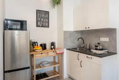 Garsonieră decomandată în P-ța Victoriei