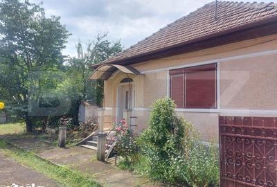 Casă cu 4 camere decomandat cu Teren 2500 Mp în Central - 2