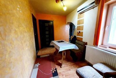 Apartament cu 3 camere decomandat, mobilat în 9 Mai - 8