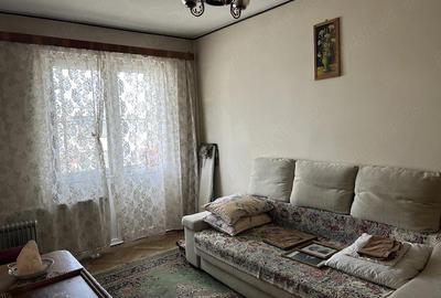 Apartament cu 3 camere decomandat în Est - 2