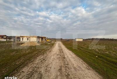Teren de 504 mp, în Cârcea