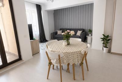 Apartament cu 3 camere decomandat în Faleza Nord
