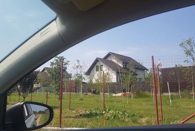 Teren Construcții intravilan de 648 mp, în Săbăreni - 2