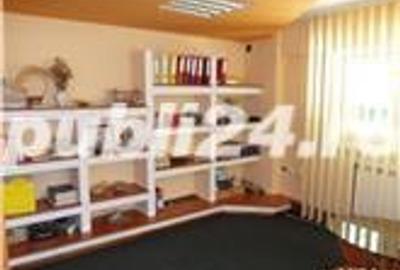 Spațiu comercial, de 1,500 mp, în Central - 2