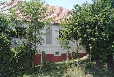 Casa 5 camere cu teren de 1200mp spre vanzare in Ludos jud Sibiu - 1