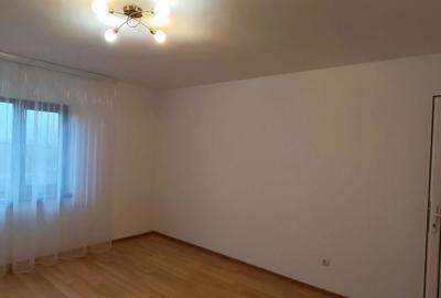 Casă cu 4 camere în Radu Negru - 2