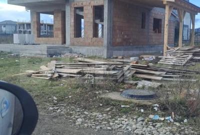 Casă individuală cu 4 camere cu Canalizare în Cristian - 15