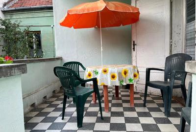 Vand casa singur in curte - 5